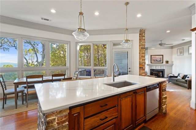 1319 Deer Run Ridge, Jasper, GA 30143