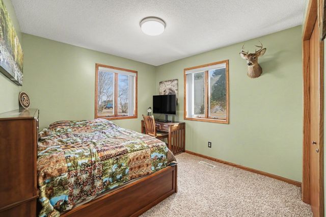 2302 E Brooks Road, Freeland, MI 48623