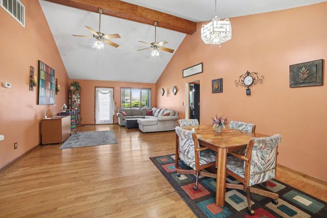 2302 E Brooks Road, Freeland, MI 48623