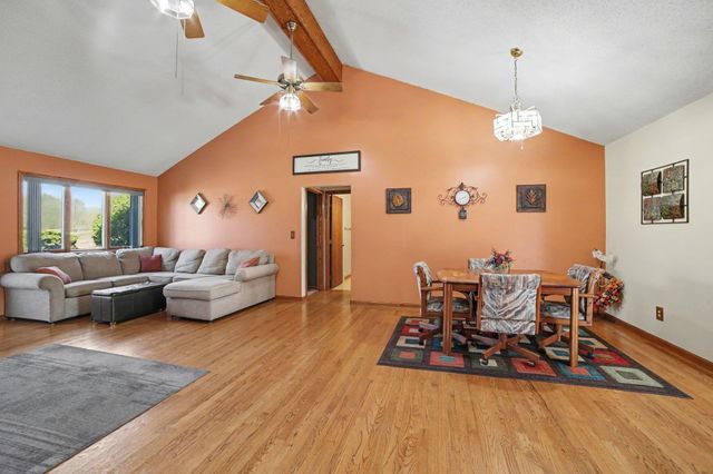 2302 E Brooks Road, Freeland, MI 48623