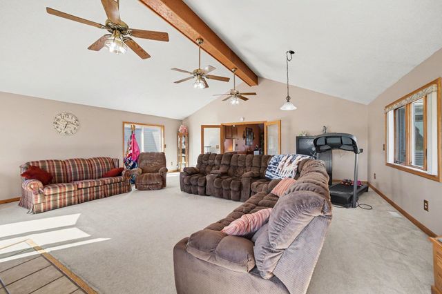 2302 E Brooks Road, Freeland, MI 48623