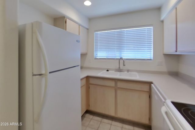 860 N MCQUEEN Road 1187, Chandler, AZ 85225