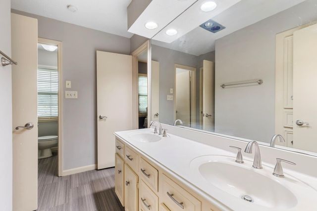 15619 Pebble Bend Drive, Houston, TX 77068