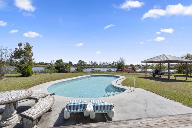 284 Sukoshi Drive, Panama City, FL 32404