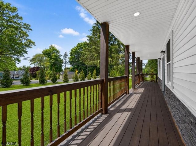 35 Stanhope Rd, Sparta Twp., NJ 07871