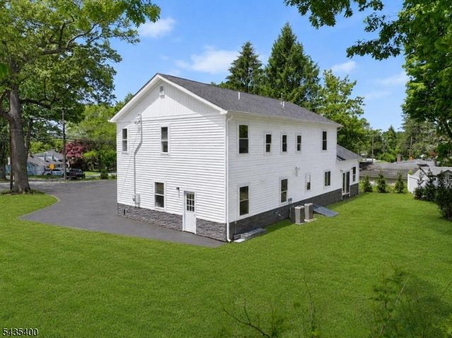 35 Stanhope Rd, Sparta Twp., NJ 07871