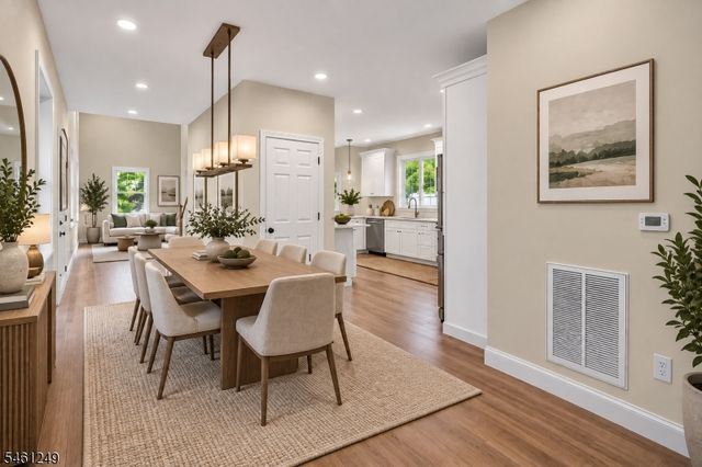 35 Stanhope Rd, Sparta Twp., NJ 07871