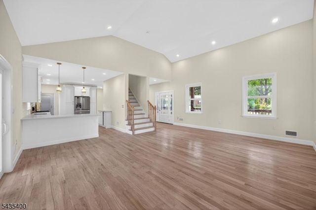35 Stanhope Rd, Sparta Twp., NJ 07871