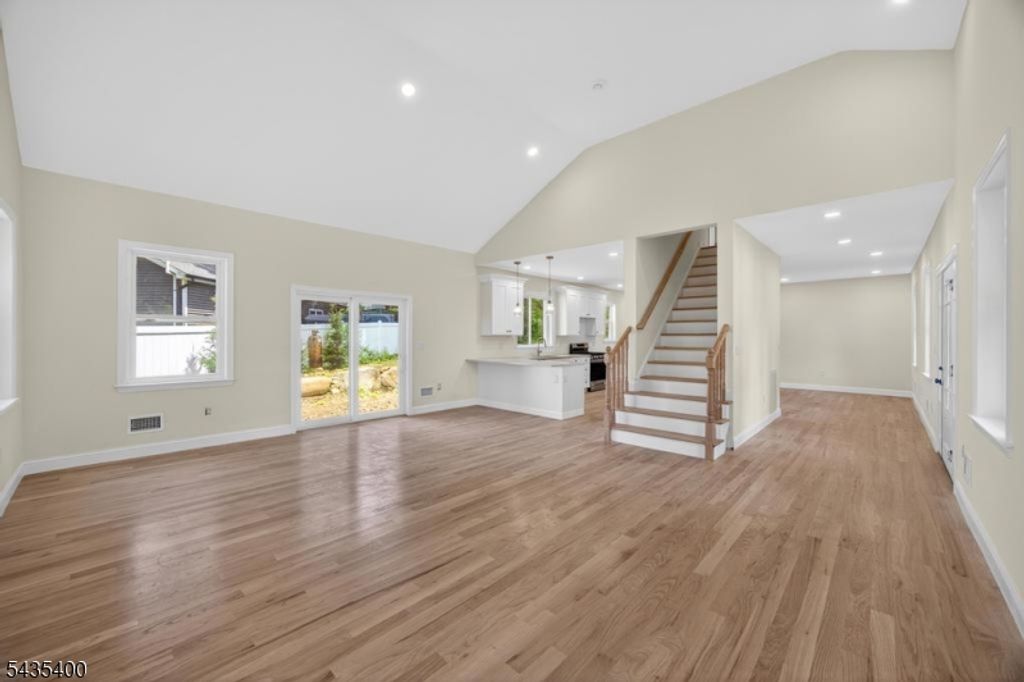 35 Stanhope Rd, Sparta Twp., NJ 07871 — photo 2
