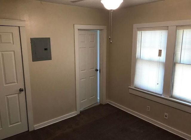 830 S Market, Wichita, KS 67213