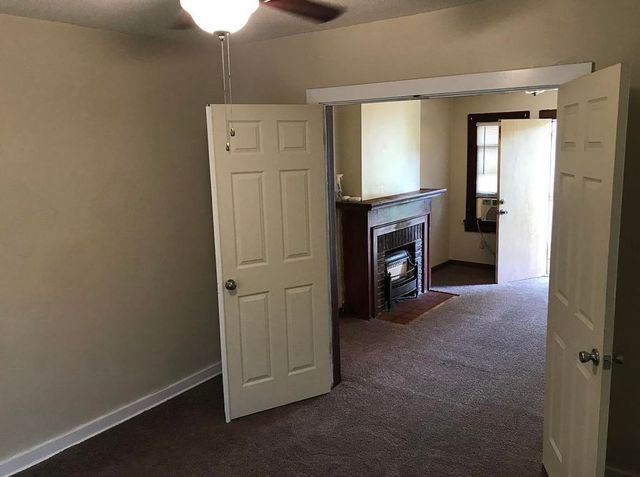 830 S Market, Wichita, KS 67213