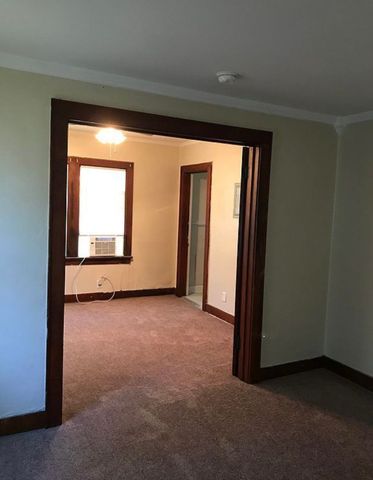 830 S Market, Wichita, KS 67213