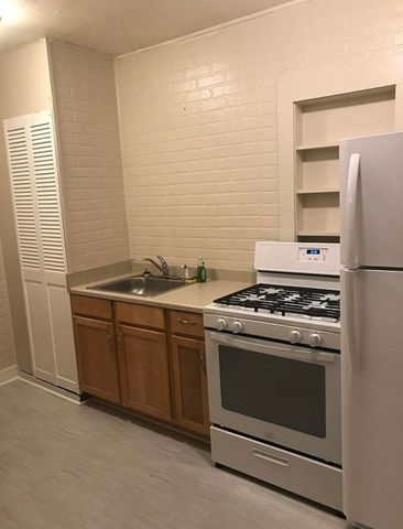 830 S Market, Wichita, KS 67213