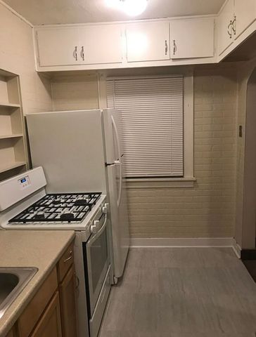 830 S Market, Wichita, KS 67213