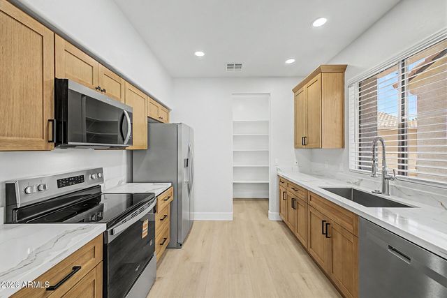 9233 E NEVILLE Avenue 1022, Mesa, AZ 85209
