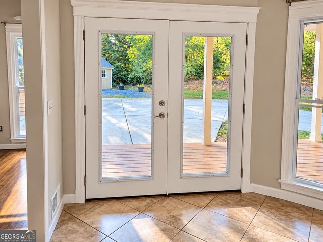2022 Rocky Point Bluff NW, Kennesaw, GA 30152