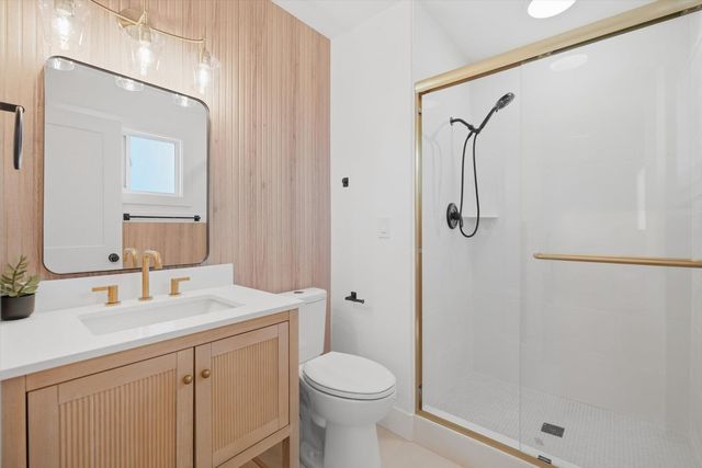 12171 Dry Creek Rd, Auburn, CA 95602