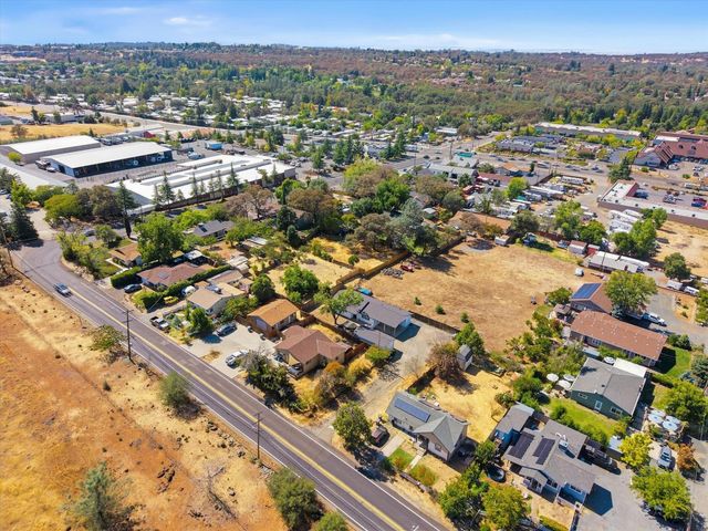 12171 Dry Creek Rd, Auburn, CA 95602