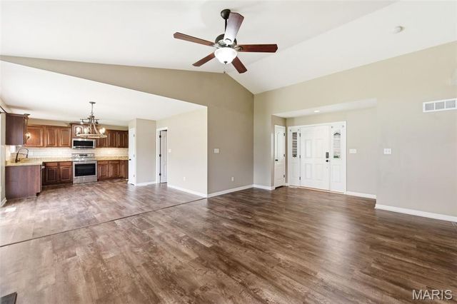 313 Mahalo Drive, Moscow Mills, MO 63362