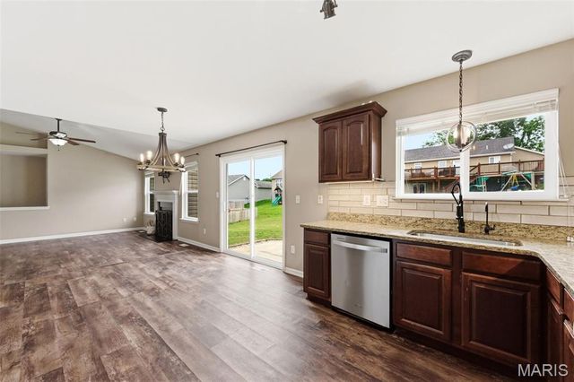313 Mahalo Drive, Moscow Mills, MO 63362