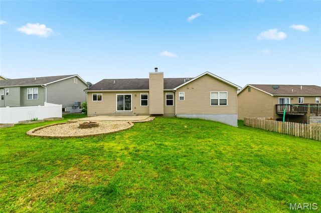 313 Mahalo Drive, Moscow Mills, MO 63362