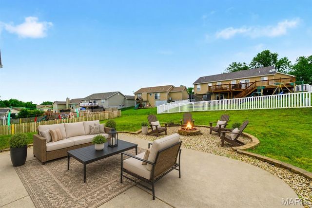 313 Mahalo Drive, Moscow Mills, MO 63362