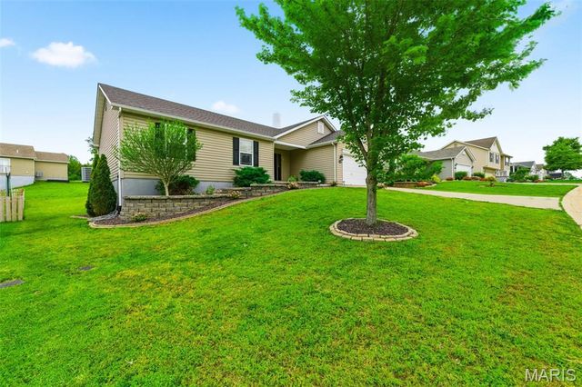 313 Mahalo Drive, Moscow Mills, MO 63362
