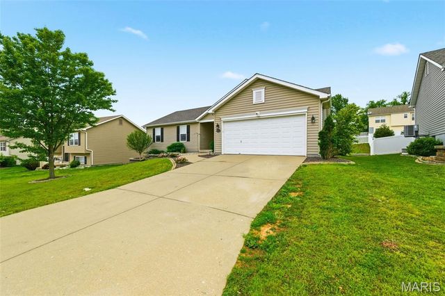 313 Mahalo Drive, Moscow Mills, MO 63362