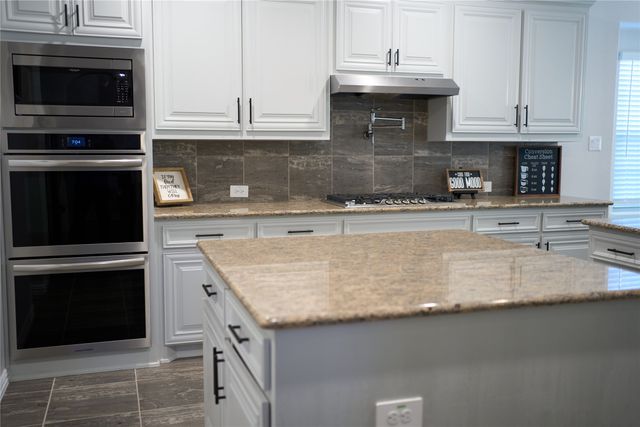 105 Wild River Court, Desoto, TX 75115