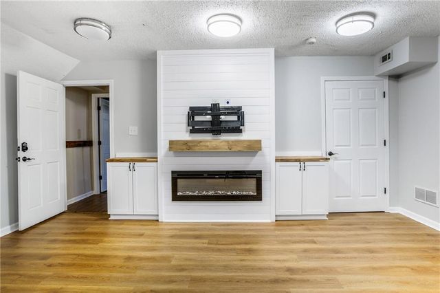 3127 Crestmont Way NW, Kennesaw, GA 30152