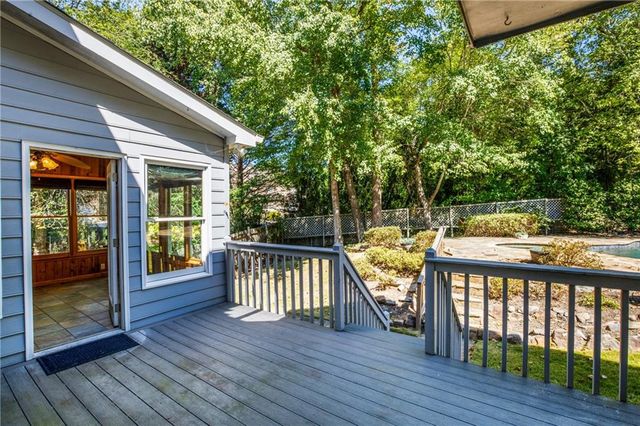 3127 Crestmont Way NW, Kennesaw, GA 30152