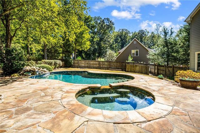 3127 Crestmont Way NW, Kennesaw, GA 30152
