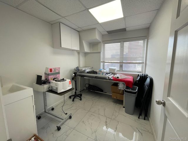 4142 College Point Boulevard 2A, Flushing, NY 11355
