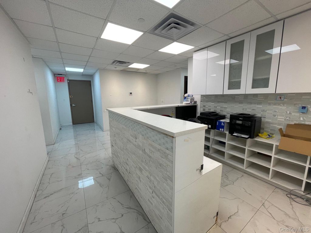 4142 College Point Boulevard 2A, Flushing, NY 11355