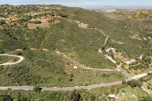 27995 Cougar Pass Rd 54, Escondido, CA 92026