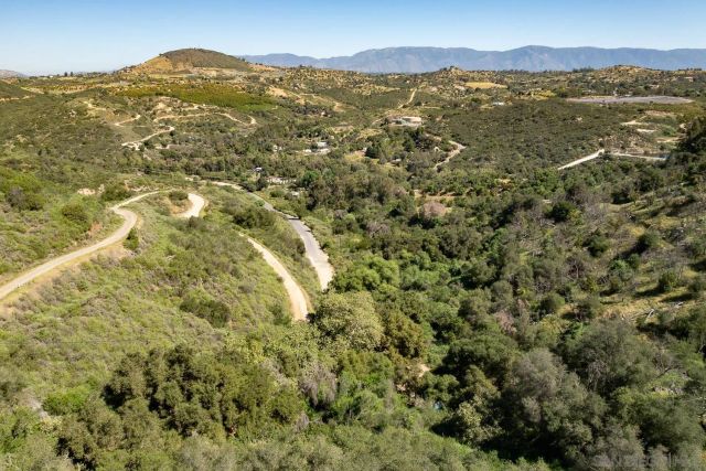 27995 Cougar Pass Rd 54, Escondido, CA 92026