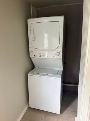 1 E Public St, Freetown, MA 02702
