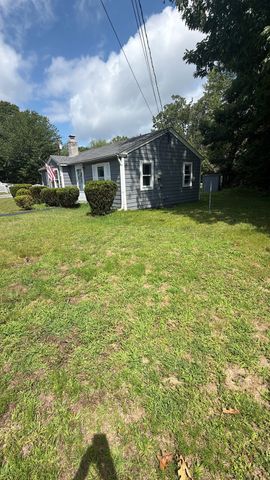 1 E Public St, Freetown, MA 02702