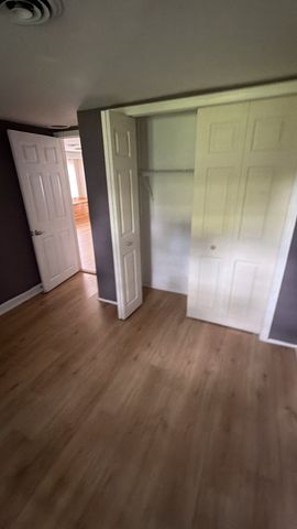 1 E Public St, Freetown, MA 02702