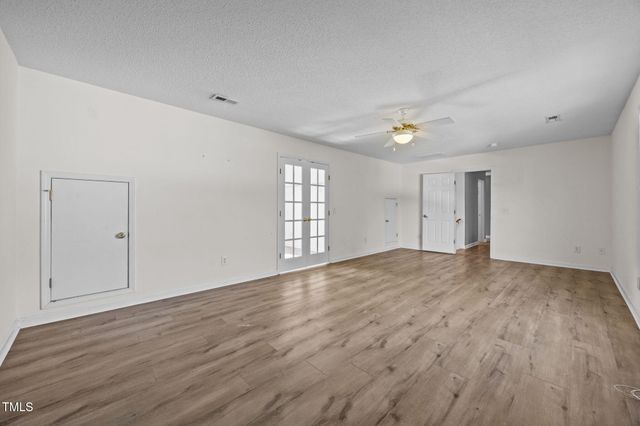86 Pender Road, Spring Lake, NC 28390