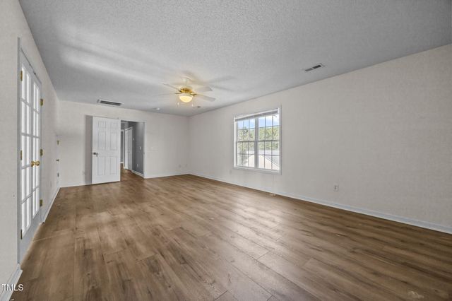 86 Pender Road, Spring Lake, NC 28390