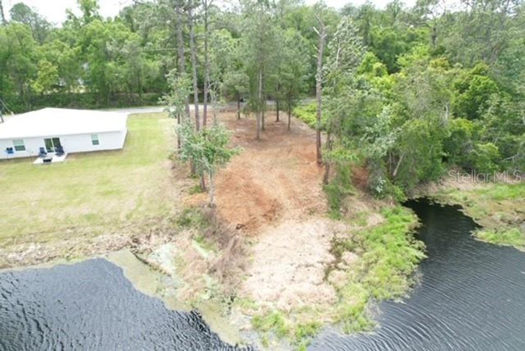 Image 11 of property listing at LOCUST RUN DRIVE, Ocala, FL 34472