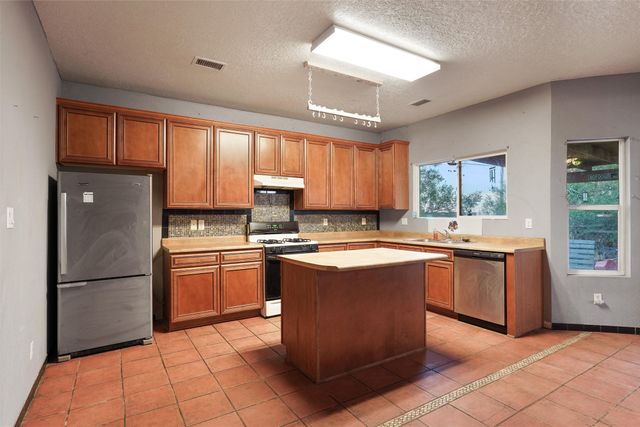 5240 Dexter, Rio Rancho, NM 87144