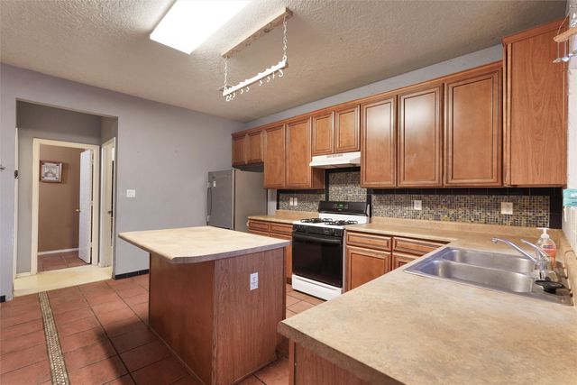 5240 Dexter, Rio Rancho, NM 87144