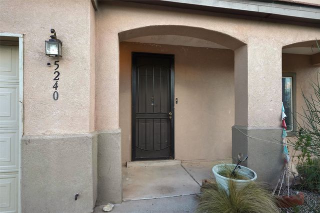 5240 Dexter, Rio Rancho, NM 87144