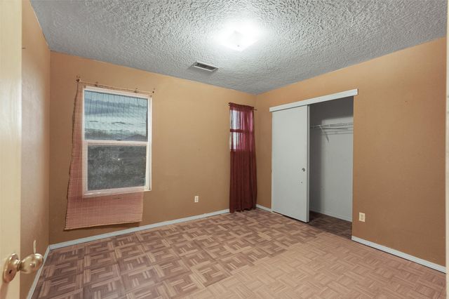 5240 Dexter, Rio Rancho, NM 87144