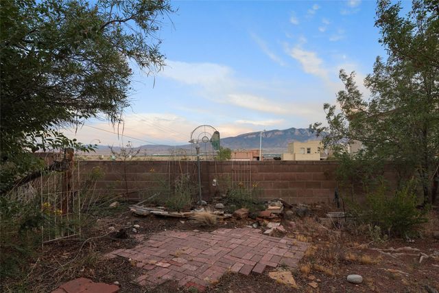 5240 Dexter, Rio Rancho, NM 87144