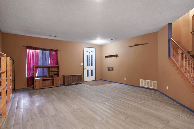 5240 Dexter, Rio Rancho, NM 87144