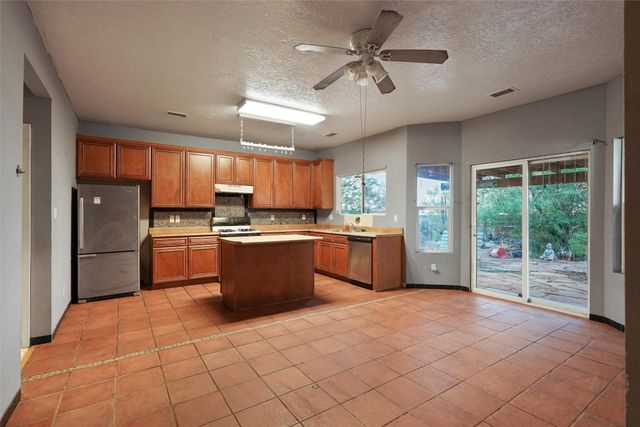 5240 Dexter, Rio Rancho, NM 87144