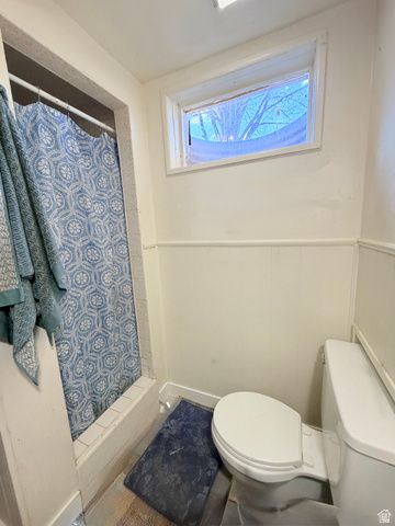 2029 W 4400 S, Roy, UT 84067
